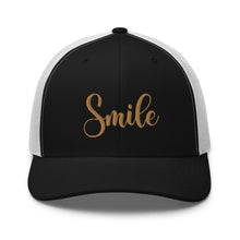 Load image into Gallery viewer, Smile - Trucker Cap
